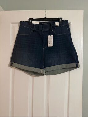 Judy Blue Pull On Dark Blue Denim Cuffed Women's Shorts 2XL